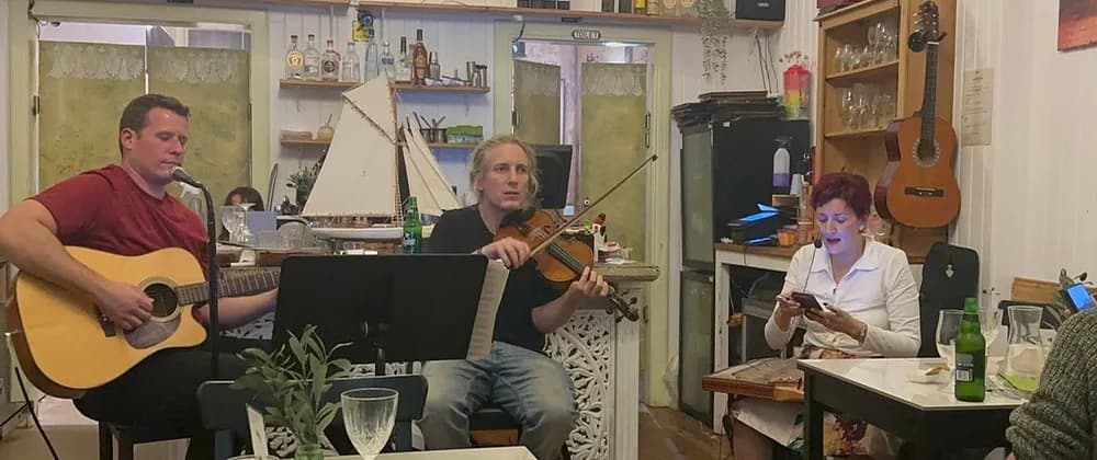 Musicians playing in the restaurant
